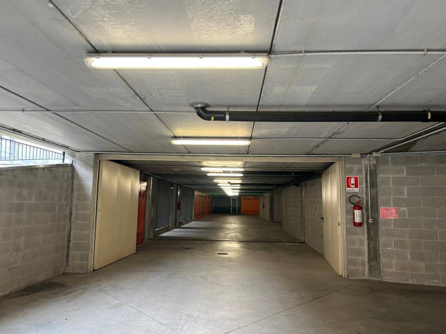 Garage/Box/Cantina/Posto Auto in vendita a Torino