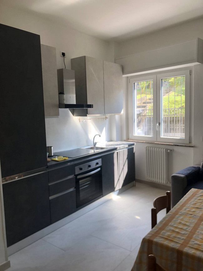 Appartamento in affitto a Porto Valtravaglia