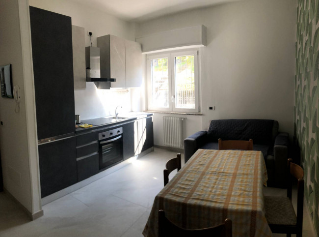 Appartamento in affitto a Porto Valtravaglia