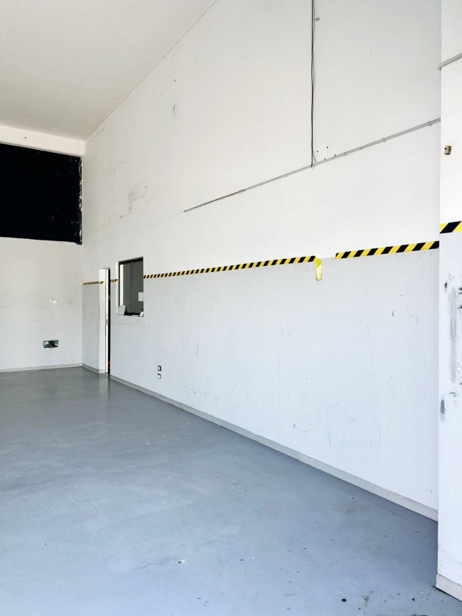 Fondo Commerciale in affitto a Ravenna