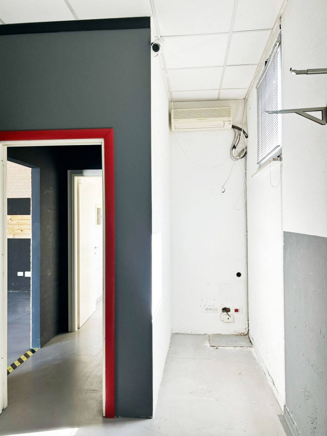 Fondo Commerciale in affitto a Ravenna