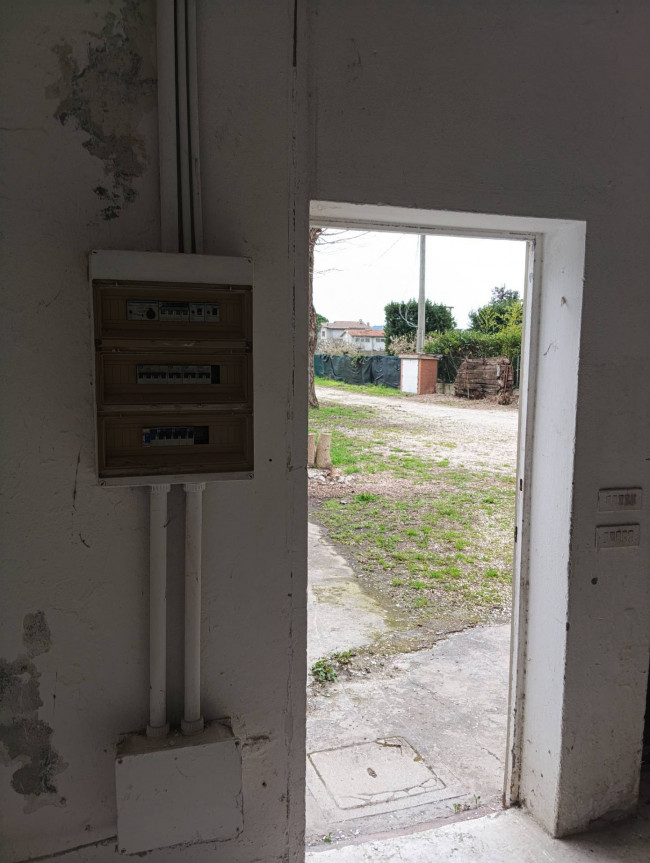 Capannone in affitto a Gambettola