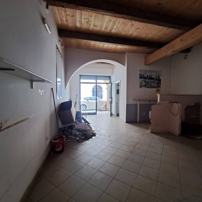 Fondo Commerciale in affitto a Meldola