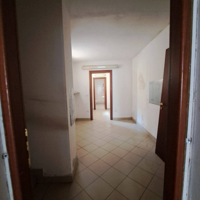 Fondo Commerciale in affitto a Meldola