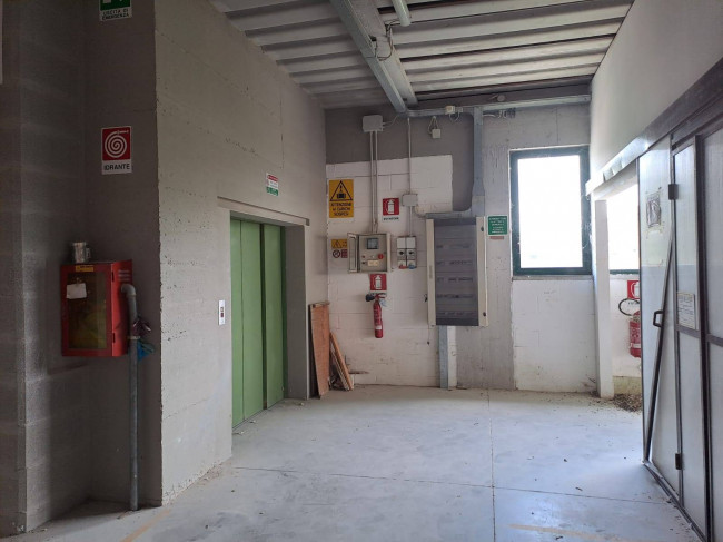 Laboratorio Artigianale in affitto a Empoli