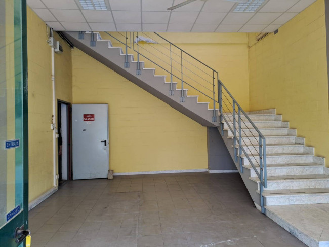 Laboratorio Artigianale in affitto a Empoli