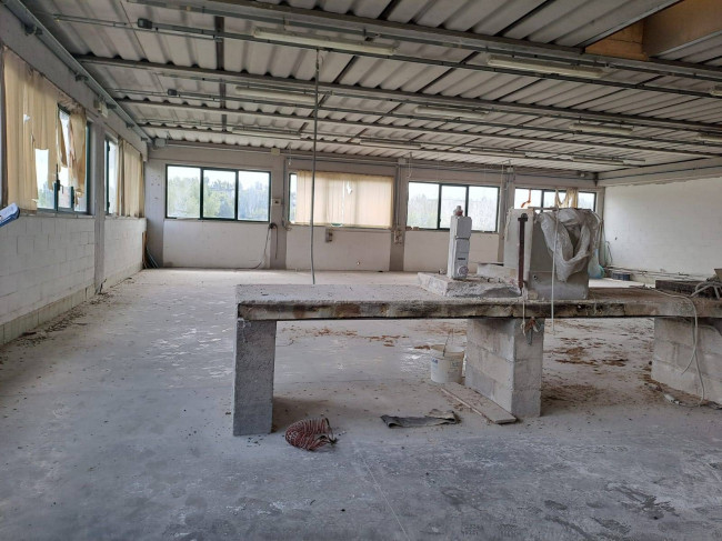 Laboratorio Artigianale in affitto a Empoli