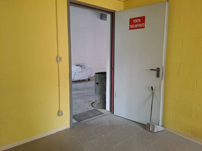 Laboratorio Artigianale in affitto a Empoli