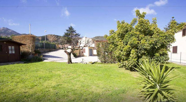 Casa semi indipendente in vendita a Marciana Marina