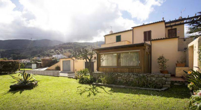 Casa semi indipendente in vendita a Marciana Marina