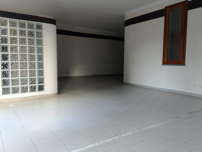 Fondo Commerciale in affitto a Empoli
