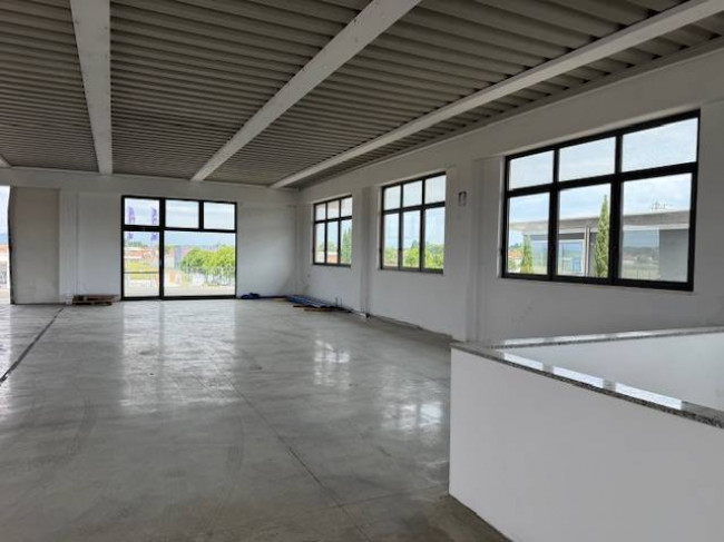 Fondo Artigianale in affitto a San Miniato