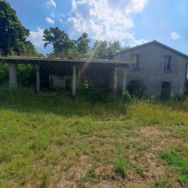 Casa indipendente in vendita a Meldola