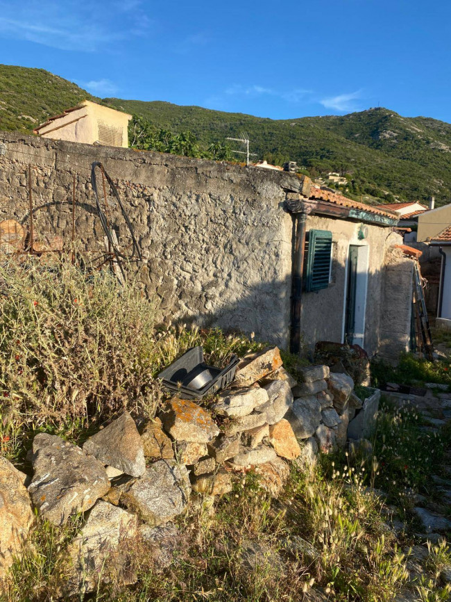 Casa indipendente in vendita a Marciana