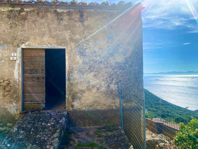 Casa indipendente in vendita a Marciana