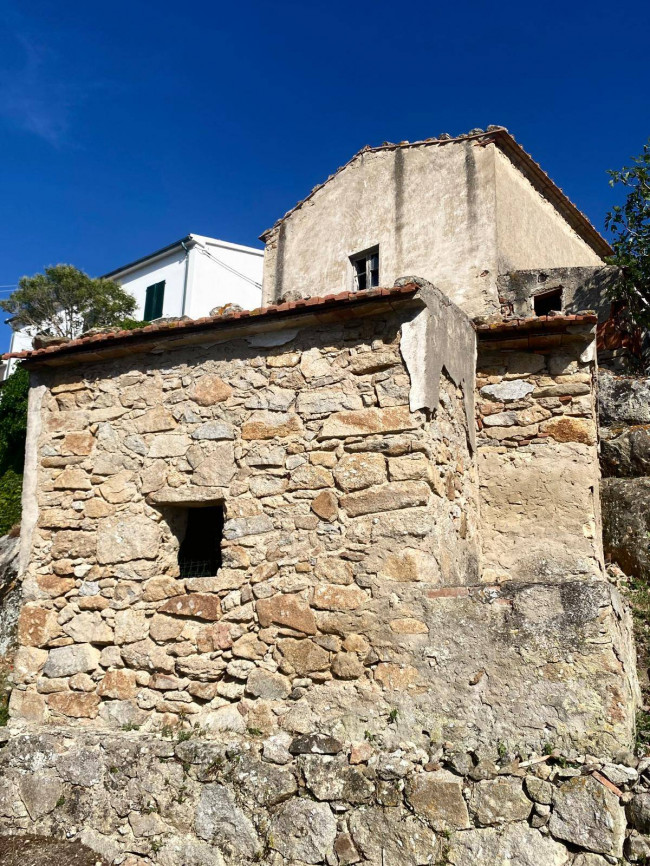 Casa indipendente in vendita a Marciana