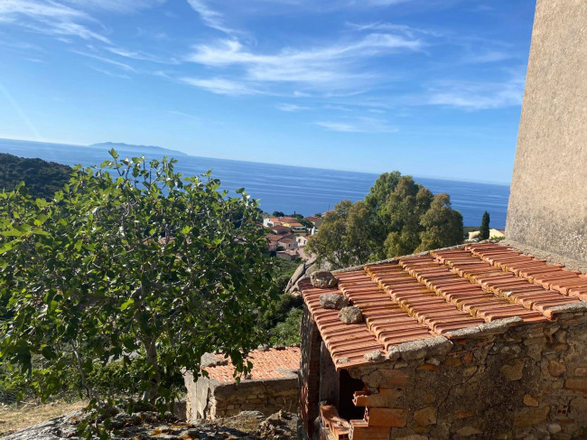 Casa indipendente in vendita a Marciana