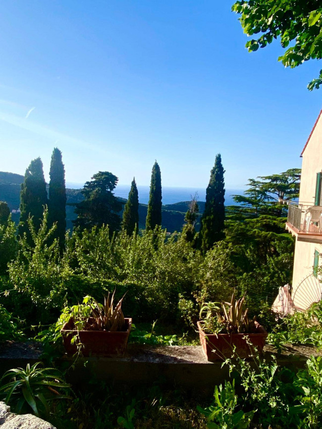 Appartamento in vendita a Marciana