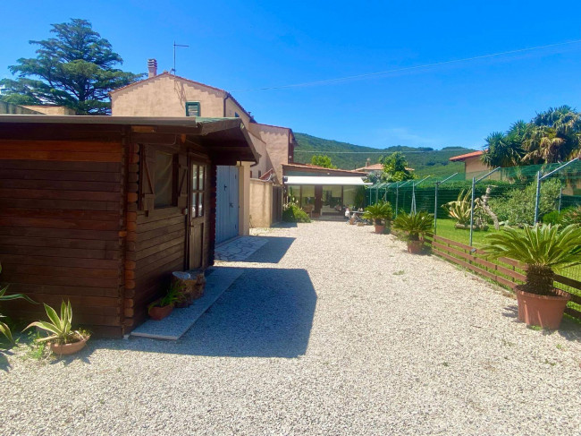 Casa semi indipendente in vendita a Marciana Marina
