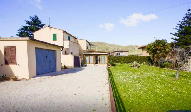 Casa semi indipendente in vendita a Marciana Marina