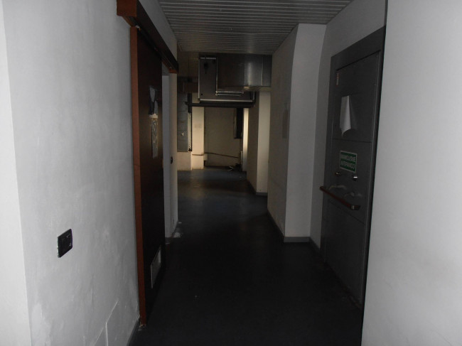 Negozio in affitto a Luino