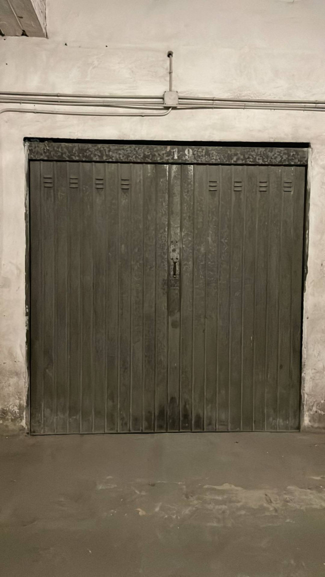 Box o garage in affitto a Chivasso