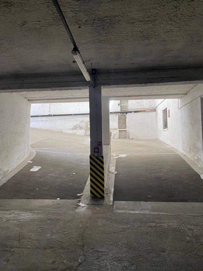 Box o garage in affitto a Chivasso