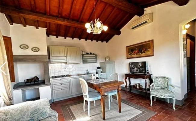 Casa indipendente in affitto a Scandicci