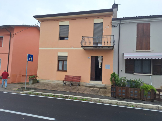 Casa semi indipendente in vendita a Cesena