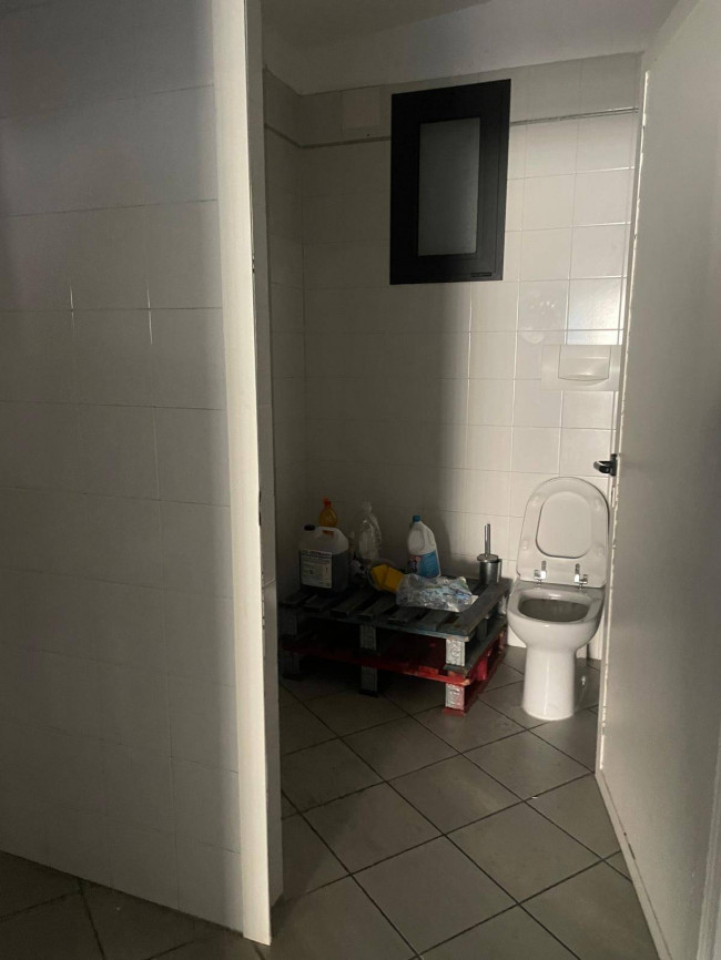 Negozio in affitto a Chivasso