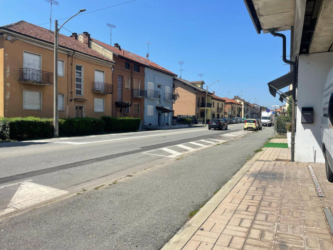 Negozio in affitto a Chivasso