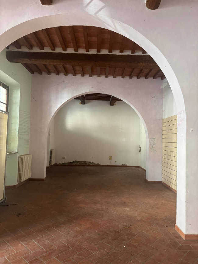 Fondo Commerciale in affitto a Fucecchio