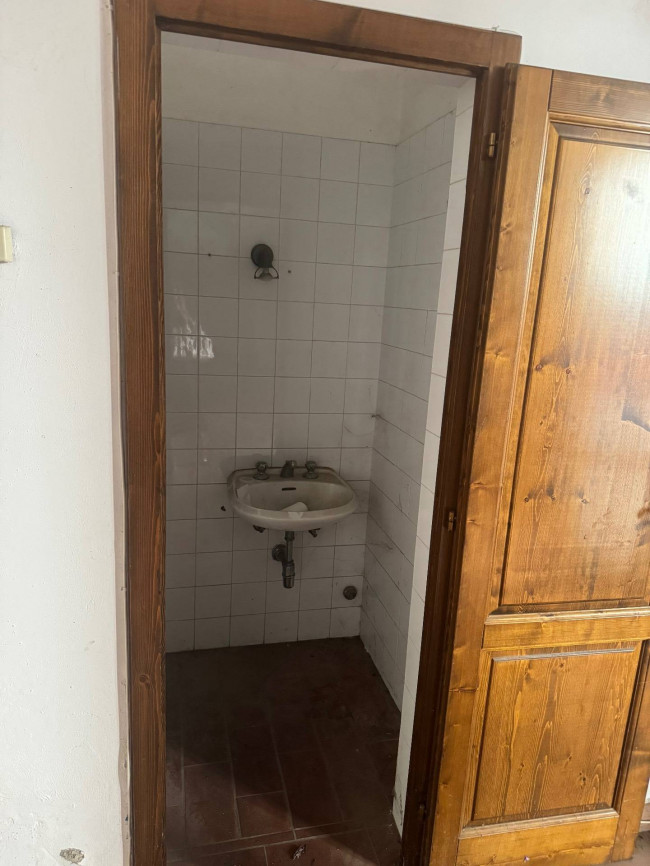 Fondo Commerciale in affitto a Fucecchio