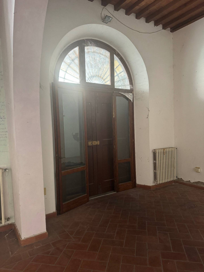 Fondo Commerciale in affitto a Fucecchio