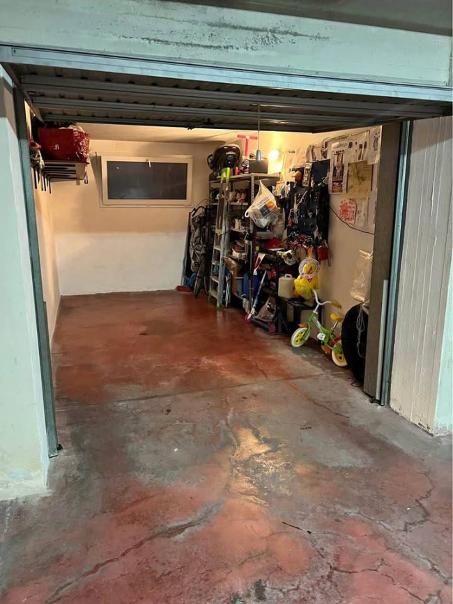 Garage in vendita a Santa Croce sull'Arno