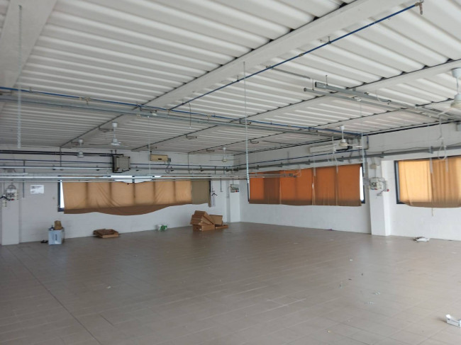 Fondo Artigianale in vendita a Capraia e Limite