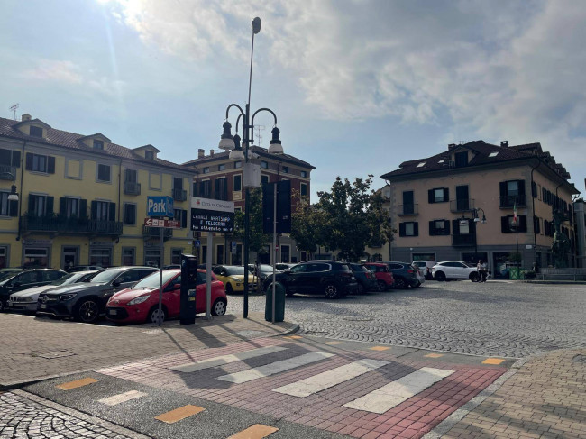 Ufficio in affitto a Chivasso