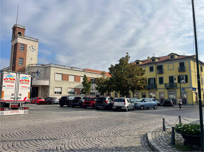 Ufficio in affitto a Chivasso