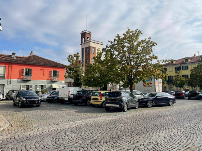 Ufficio in affitto a Chivasso