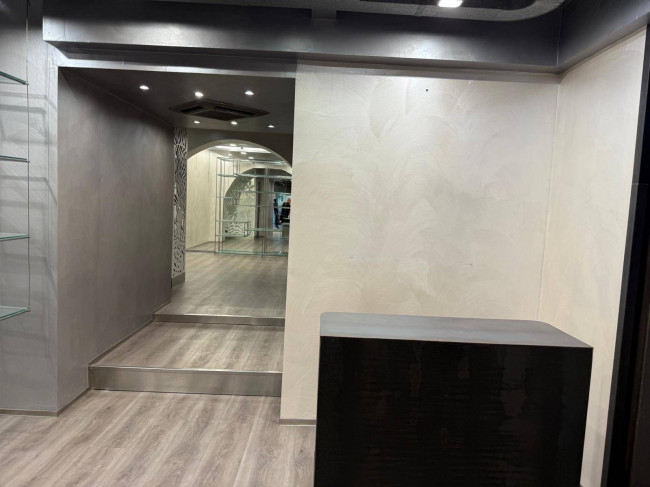 Fondo Commerciale in affitto a Empoli