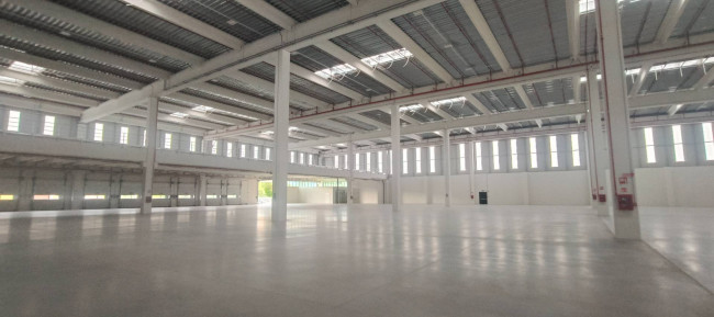 Capannone in affitto a Quarrata