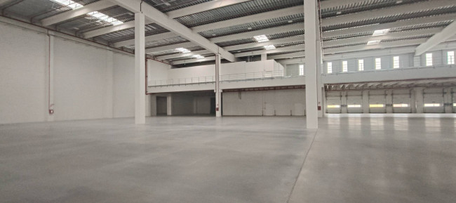 Capannone in affitto a Quarrata