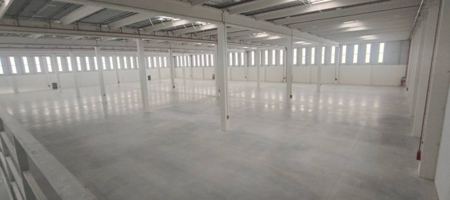 Capannone in affitto a Quarrata