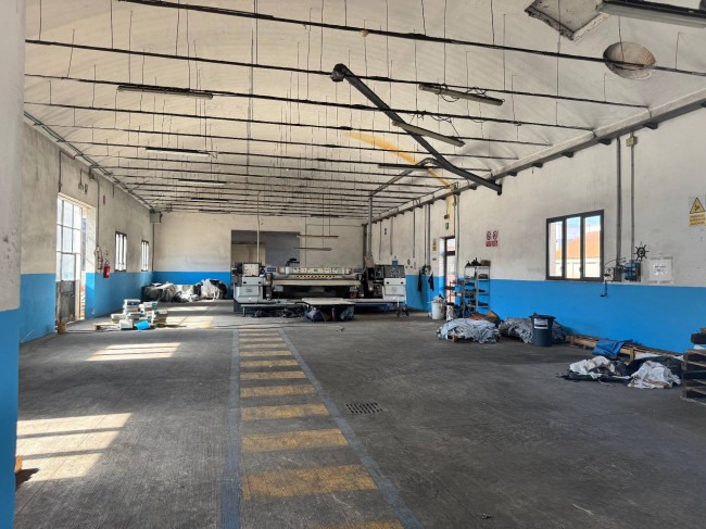 Capannone in affitto a Santa Croce sull'Arno