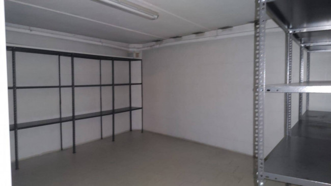 Negozio in affitto a Chivasso