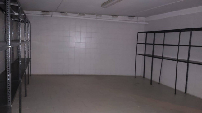 Negozio in affitto a Chivasso