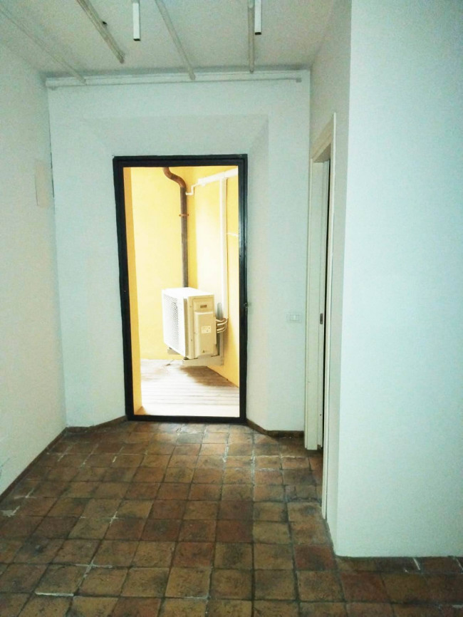 Negozio in affitto a Ravenna