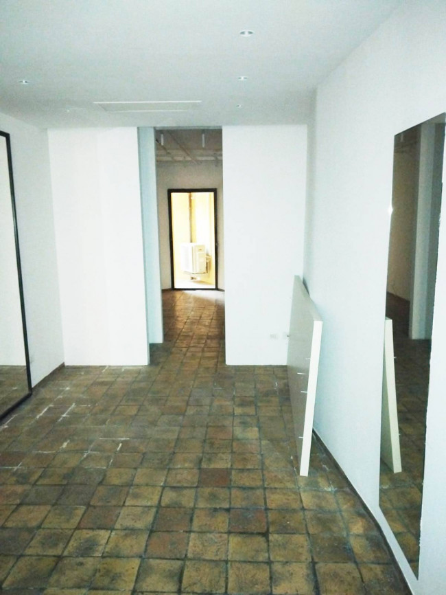 Negozio in affitto a Ravenna