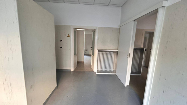 Negozio in affitto a Busto Arsizio