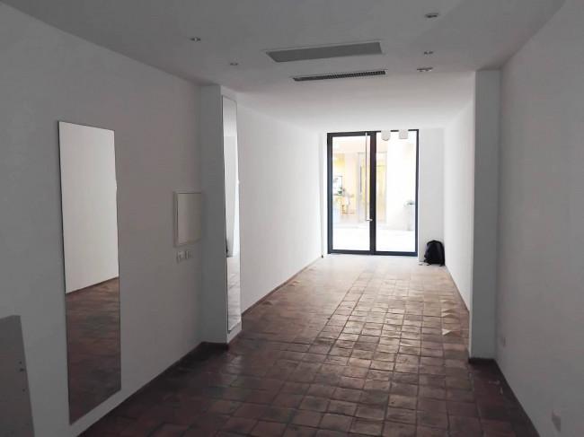 Negozio in affitto a Ravenna